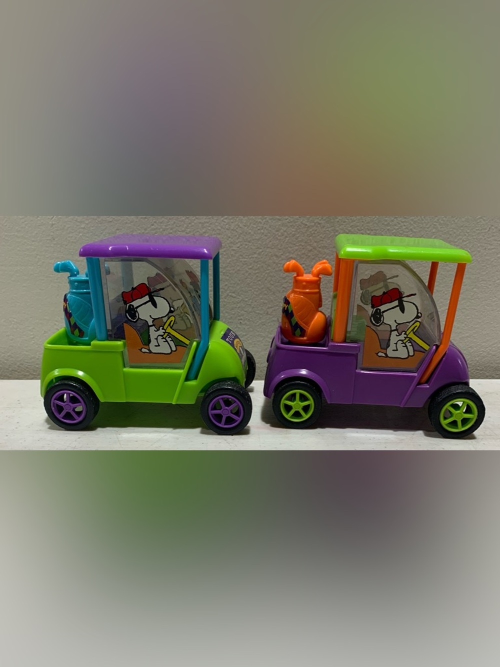 Two vintage Peanuts snoopy memorabilia